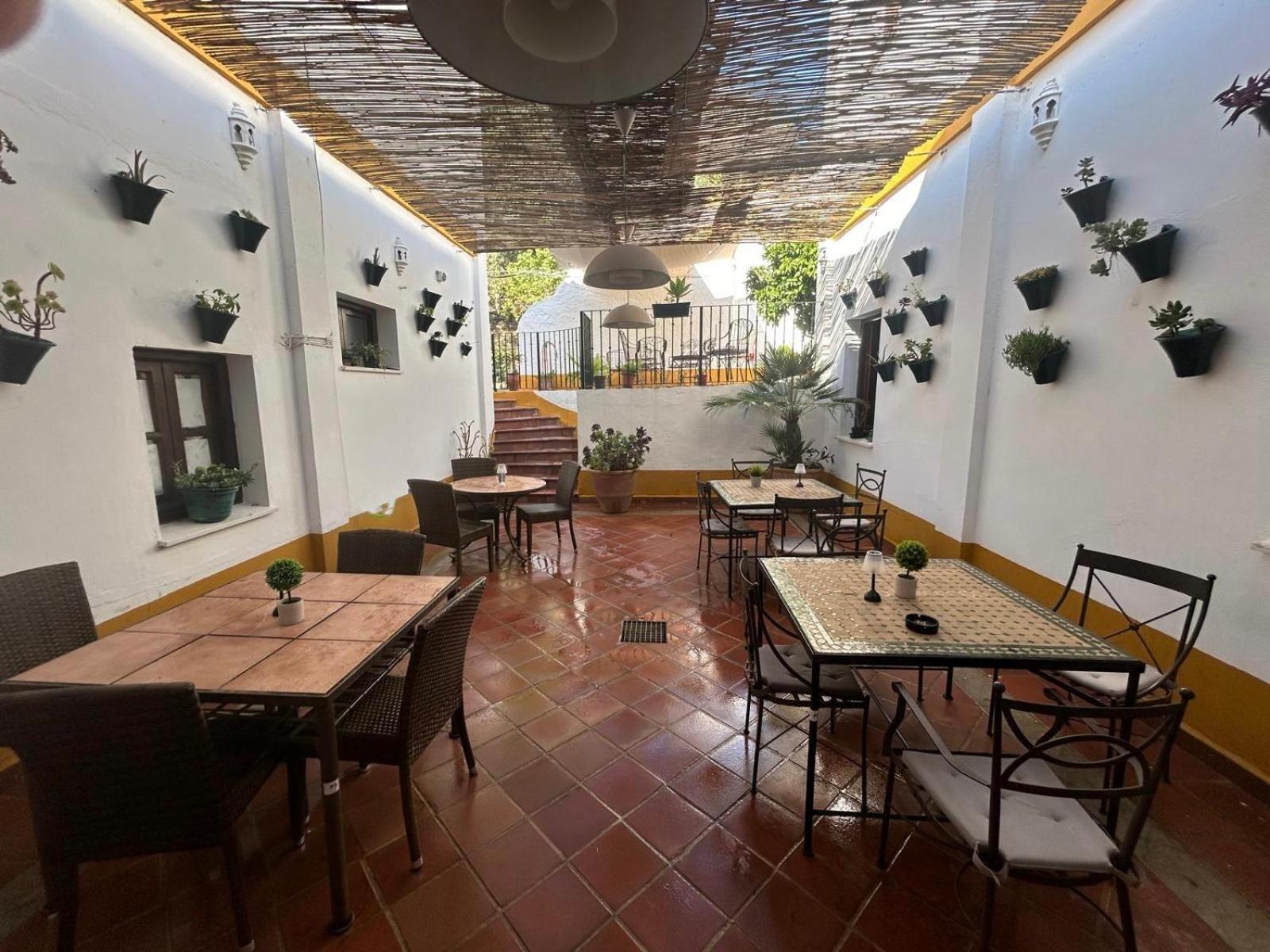 Humaina Hotel 3*
